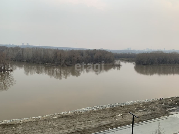 
   Продам 1-комнатную, 40.3 м², Владимира Заровного ул, 32

. Фото 11.