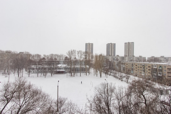 
   Продам 2-комнатную, 44.2 м², Зорге ул, 233

. Фото 17.