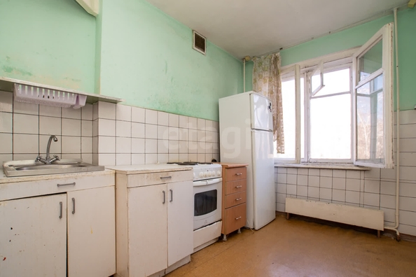 
   Продам 3-комнатную, 59.3 м², Курганская ул, 38

. Фото 13.