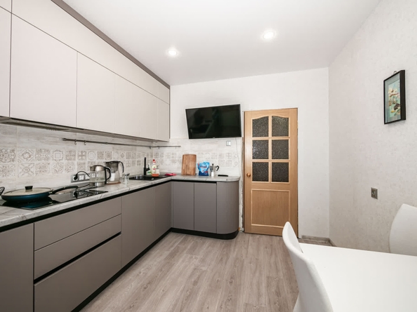 
   Продам 1-комнатную, 51.6 м², Галущака ул, 3

. Фото 16.