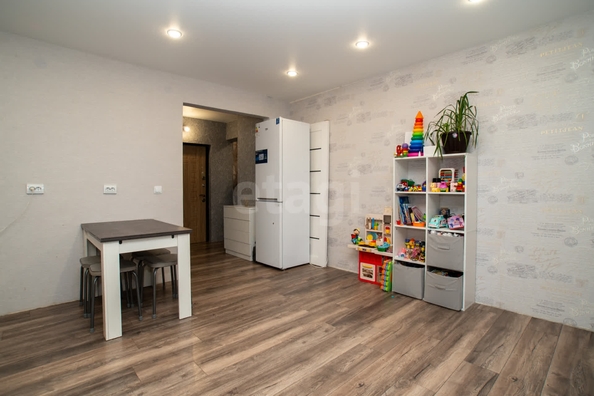 
   Продам 2-комнатную, 35.6 м², Венская ул, 15

. Фото 11.