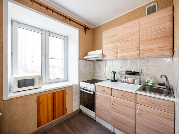 
   Продам 2-комнатную, 42 м², Богдана Хмельницкого ул, 17

. Фото 6.