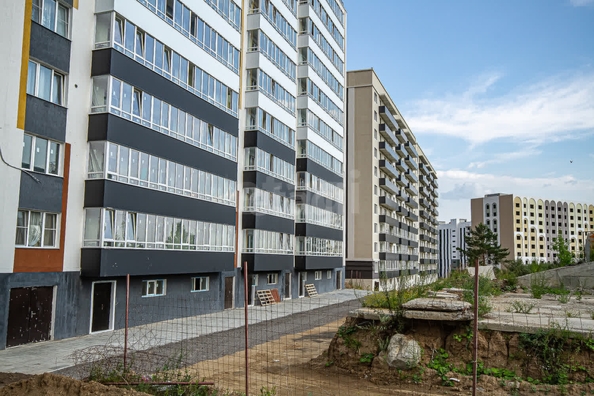 
   Продам студию, 34 м², В. Высоцкого ул, 140/2

. Фото 4.