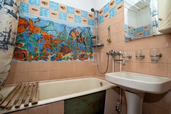 
   Продам 4-комнатную, 75.3 м², Оловозаводская ул, 1/3

. Фото 14.