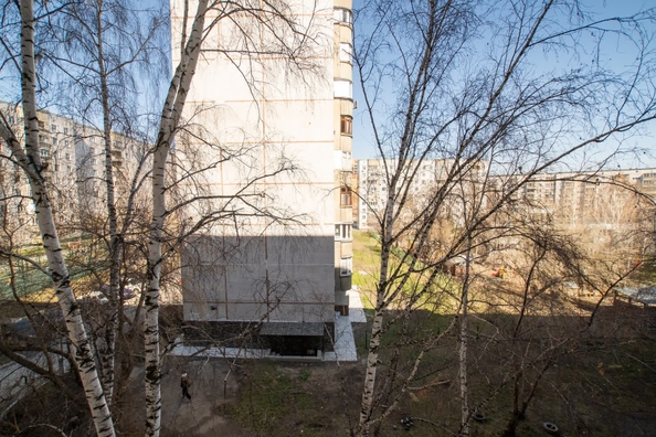 
   Продам 4-комнатную, 75.3 м², Оловозаводская ул, 1/3

. Фото 24.