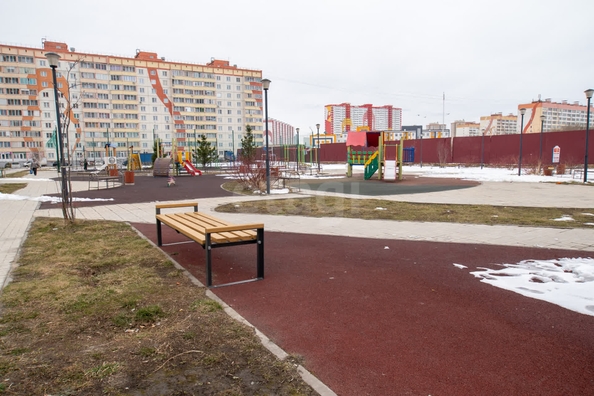 
   Продам 2-комнатную, 51.4 м², Петухова ул, 95/4

. Фото 22.