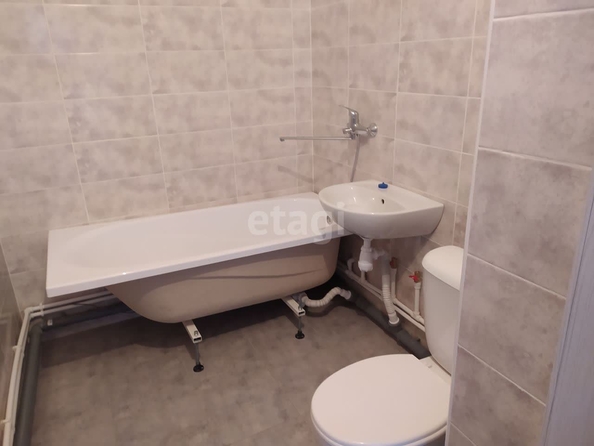 
   Продам 1-комнатную, 35.5 м², Бородина ул, 56

. Фото 5.