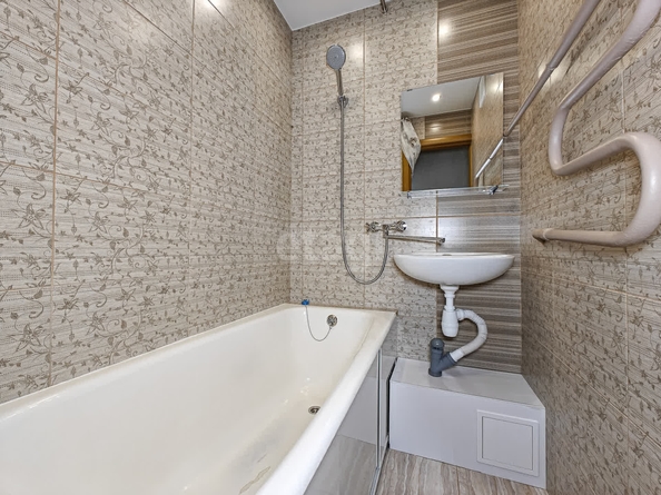 
   Продам 2-комнатную, 43.2 м², Выборная ул, 107

. Фото 8.