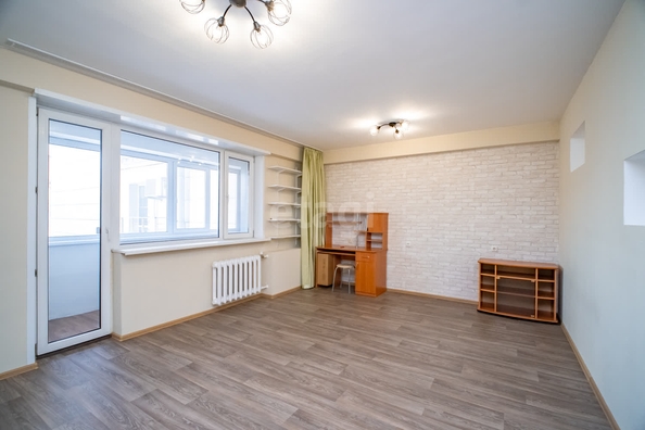 
   Продам 2-комнатную, 67.9 м², Сибревкома ул, 7/1

. Фото 4.