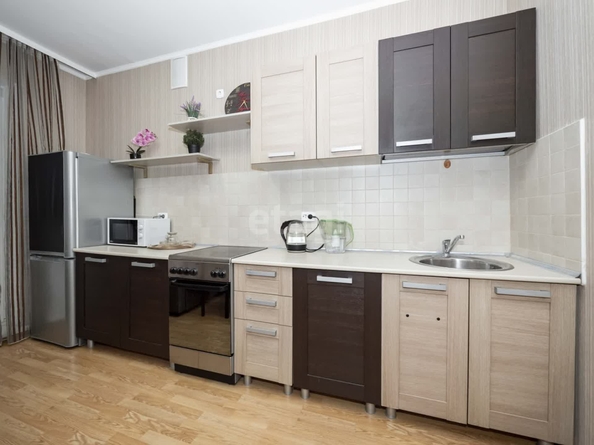 
   Продам 1-комнатную, 37.5 м², Крылова ул, 64/1

. Фото 3.