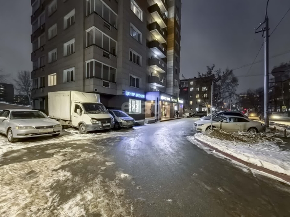 
   Продам 1-комнатную, 37.5 м², Крылова ул, 64/1

. Фото 23.