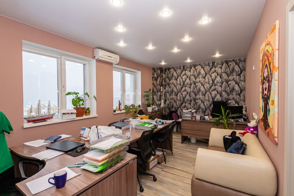 
   Продам офис, 134.2 м², Орджоникидзе ул, 40

. Фото 3.