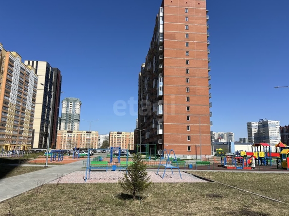
  Продается 2-комн. квартира, 66.9 м², Закаменский мкр, д. 13
. Фото 3.
