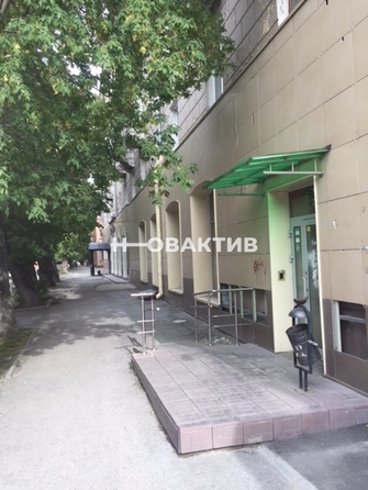 
   Продам торговое помещение, 300 м², Владимировская ул, 4

. Фото 1.