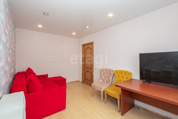 
   Продам 2-комнатную, 50.7 м², Марата ул, 1

. Фото 9.
