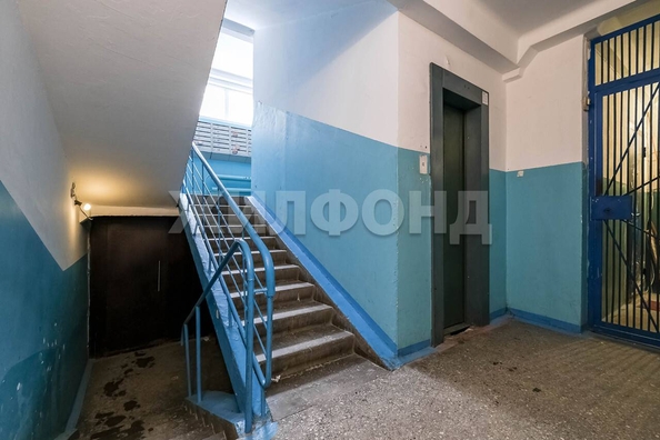 
   Продам 3-комнатную, 58.8 м², Кошурникова ул, 18

. Фото 6.