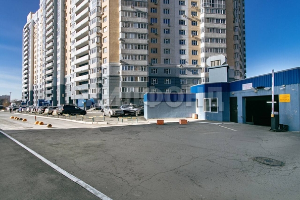 
  Продается 3-комн. квартира, 98.2 м², Военная ул, д. 16
. Фото 8.