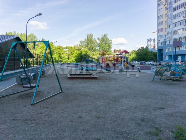
  Продается 3-комн. квартира, 98.2 м², Военная ул, д. 16
. Фото 10.