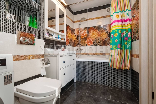
   Продам 3-комнатную, 75.7 м², Владимира Заровного ул, 26

. Фото 17.
