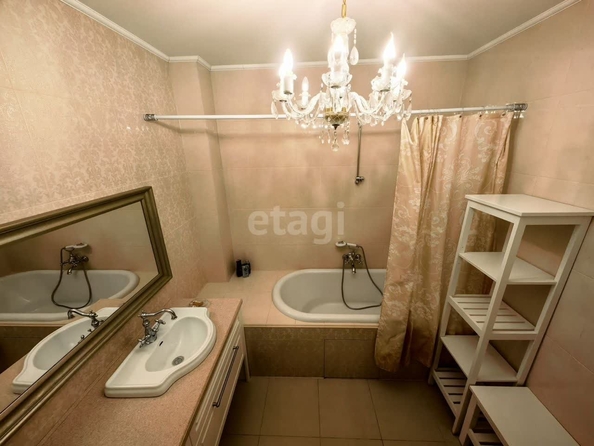 
   Продам 3-комнатную, 107.2 м², 6-й микрорайон, 15

. Фото 29.