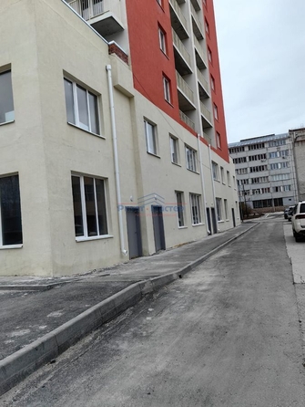
   Продам торговое помещение, 600 м², Добролюбова ул, 162/1

. Фото 1.