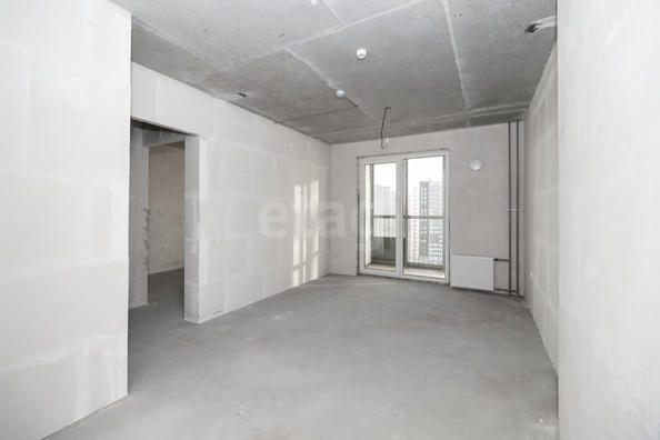 
   Продам 1-комнатную, 38 м², Ясный Берег ул, 43

. Фото 1.