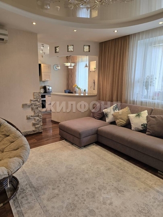 
   Продам 3-комнатную, 74.7 м², Ипподромская ул, 44

. Фото 2.