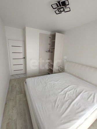 
  Сдам в аренду 2-комнатную квартиру, 42 м², Новосибирск

. Фото 1.