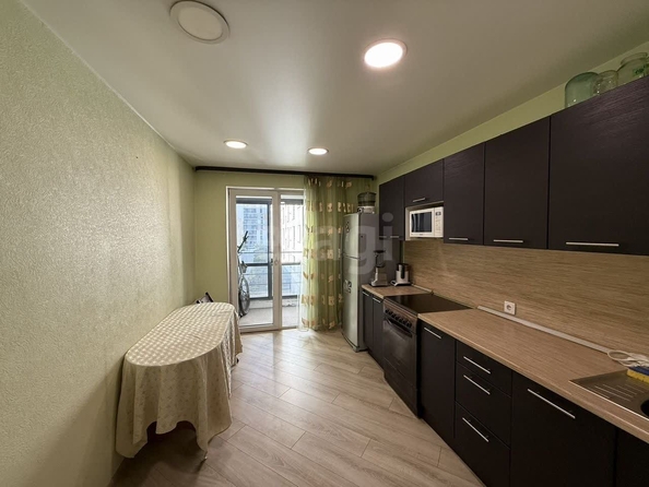 
  Продается 2-комн. квартира, 58.5 м², Большевистская ул, д. 108
. Фото 6.
