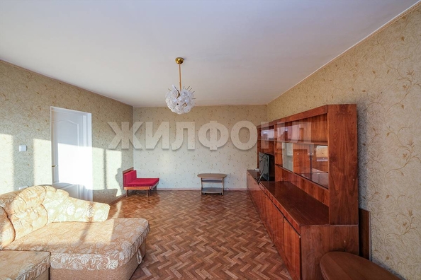 
   Продам 1-комнатную, 51.5 м², Мичурина ул, 20/1

. Фото 11.