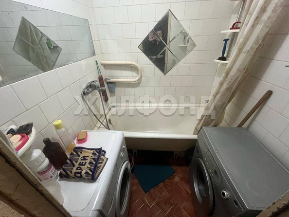 
   Продам комнату, 31 м², Связистов ул, 125

. Фото 13.