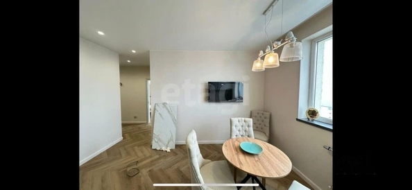 
  Сдается 1-комн. квартира, 72 м², Есенина ул, д. 12/1
. Фото 3.