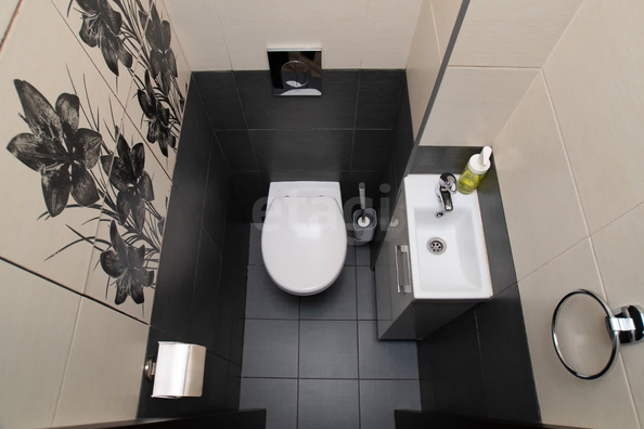 
   Продам 3-комнатную, 71.5 м², Петухова ул, 6/4

. Фото 11.