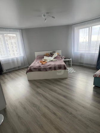 
  Сдам в аренду 1-комнатную квартиру, 52 м², Новосибирск

. Фото 1.