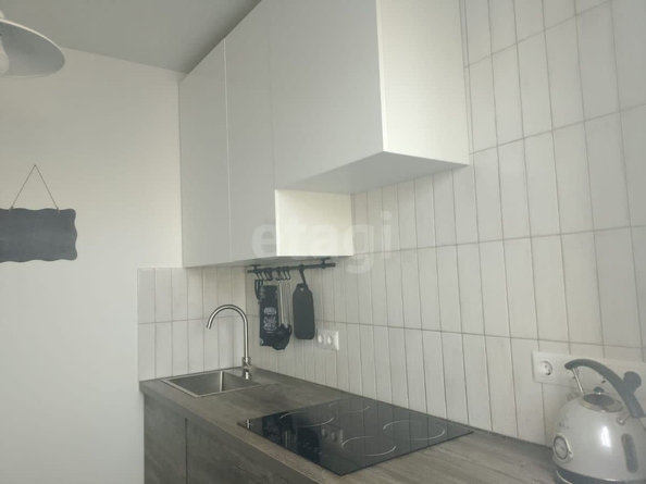 
   Продам 2-комнатную, 43.9 м², Военного городка тер, 770

. Фото 4.