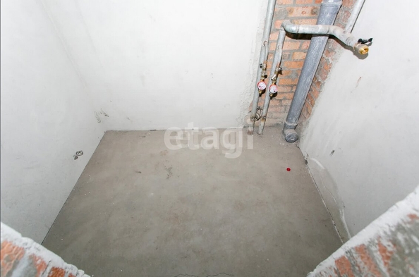 
   Продам 1-комнатную, 37 м², Виктора Уса ул, 1/1

. Фото 7.