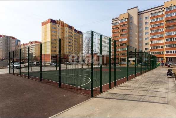 
   Продам 1-комнатную, 37 м², Виктора Уса ул, 1/1

. Фото 13.