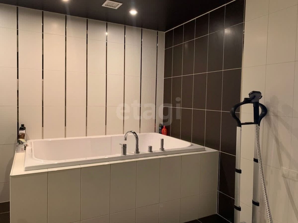 
  Сдам в аренду 1-комнатную квартиру, 45 м², Новосибирск

. Фото 8.