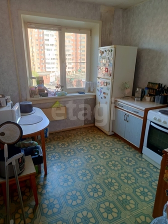 
   Продам 3-комнатную, 62.4 м², Объединения ул, 35/2

. Фото 1.