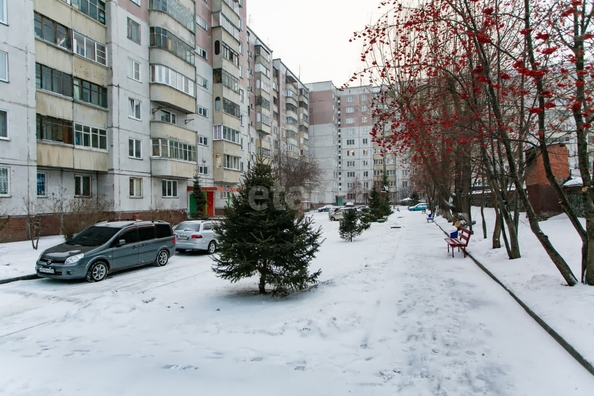 
   Продам 4-комнатную, 77.1 м², Тульская ул, 90

. Фото 38.