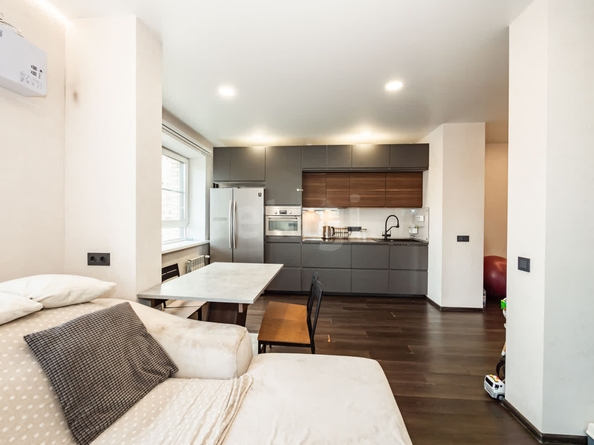 
   Продам 2-комнатную, 55.3 м², Закаменский мкр, 23

. Фото 3.