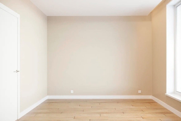 
   Продам 3-комнатную, 81.1 м², Коминтерна ул

. Фото 24.