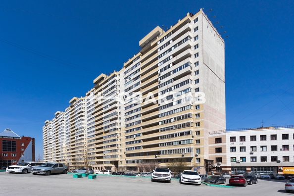 
   Продам 1-комнатную, 41.5 м², Гармония мкр, 8

. Фото 1.