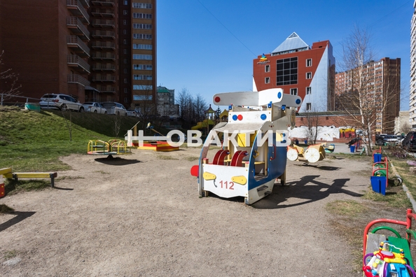 
   Продам 1-комнатную, 41.5 м², Гармония мкр, 8

. Фото 3.