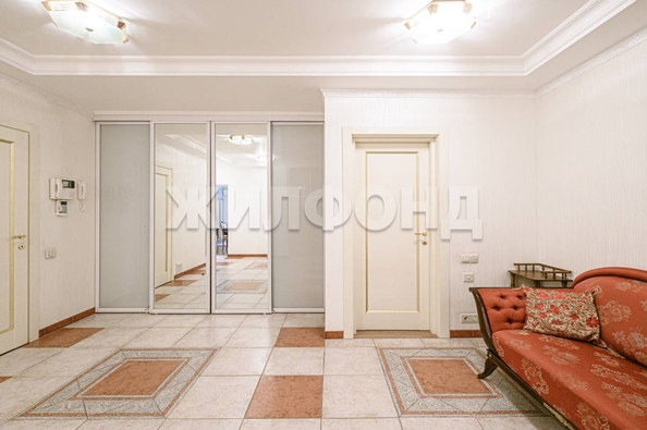 
   Продам 3-комнатную, 151.1 м², Советская ул, 56

. Фото 2.
