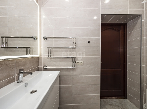 
   Продам дом, 321 м², Марусино село

. Фото 7.
