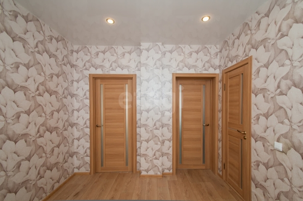 
   Продам 1-комнатную, 46.2 м², Выборная ул, 91/3

. Фото 10.