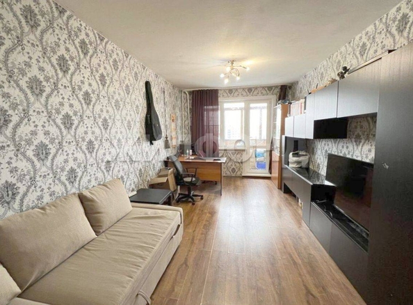 
   Продам 1-комнатную, 32.9 м², Дуси Ковальчук ул, 14

. Фото 2.