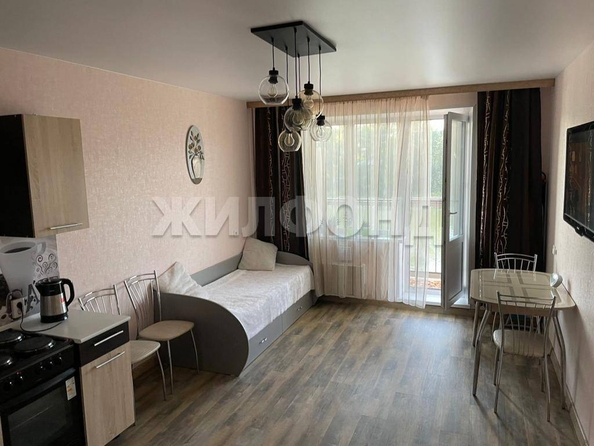 
   Продам 3-комнатную, 59.4 м², Междуреченская ул, 5/1

. Фото 2.