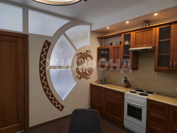 
  Сдам в аренду 2-комнатную квартиру, 54 м², Новосибирск

. Фото 5.